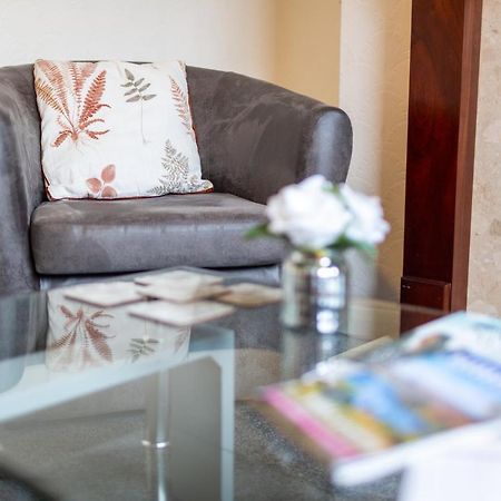 Apartamento Adrian House, Near Hospital, Easy Parking + Garden Carlisle  Exterior foto