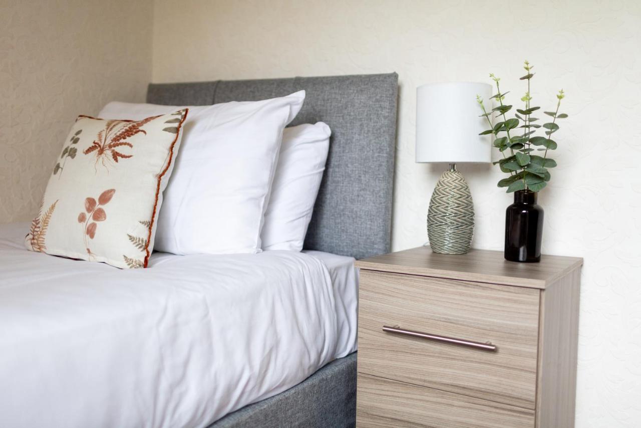 Apartamento Adrian House, Near Hospital, Easy Parking + Garden Carlisle  Exterior foto