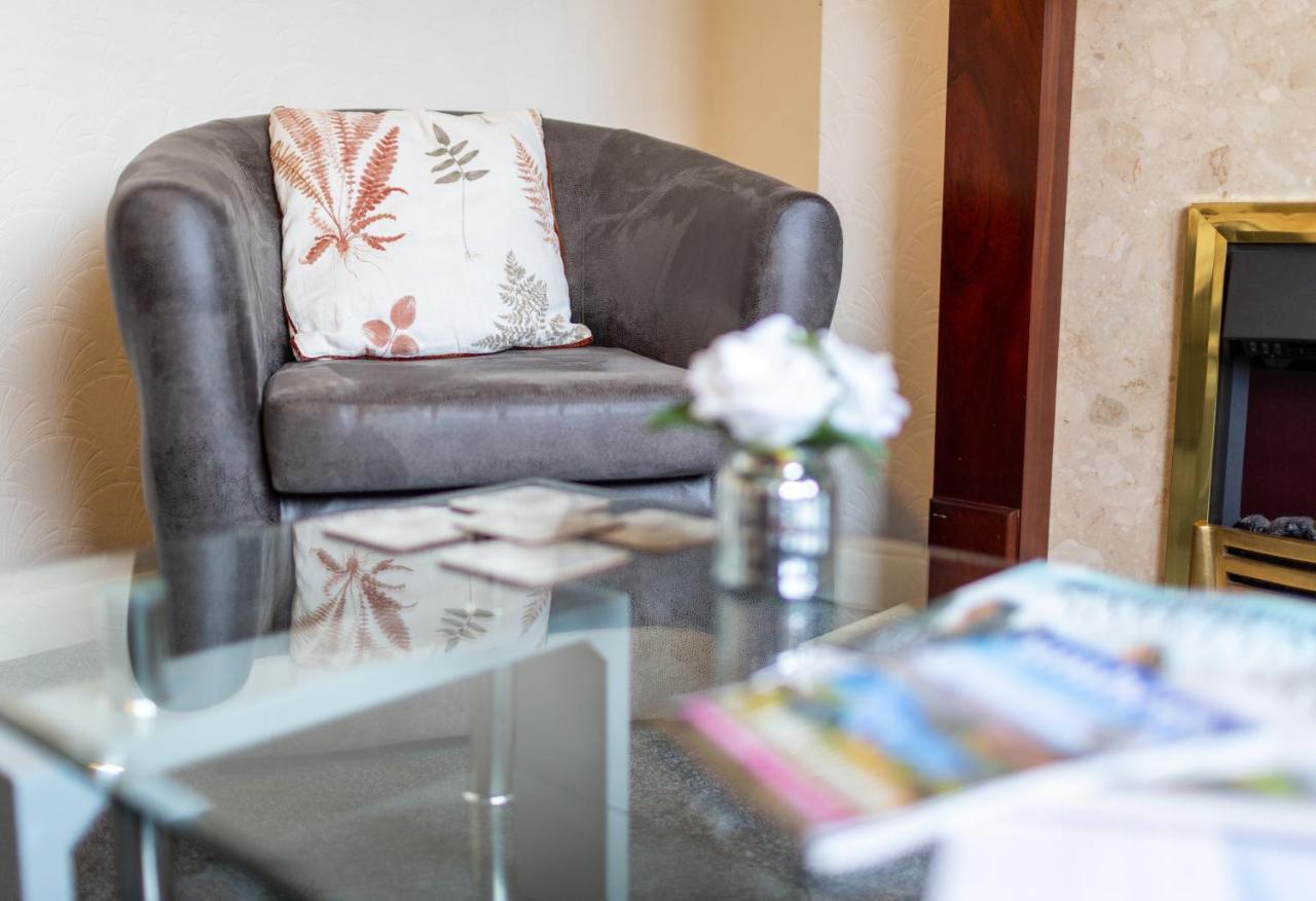 Apartamento Adrian House, Near Hospital, Easy Parking + Garden Carlisle  Exterior foto