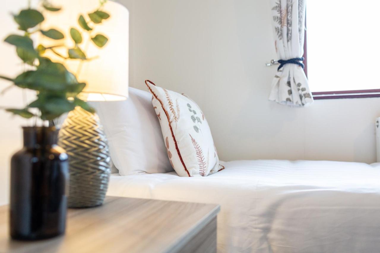 Apartamento Adrian House, Near Hospital, Easy Parking + Garden Carlisle  Exterior foto